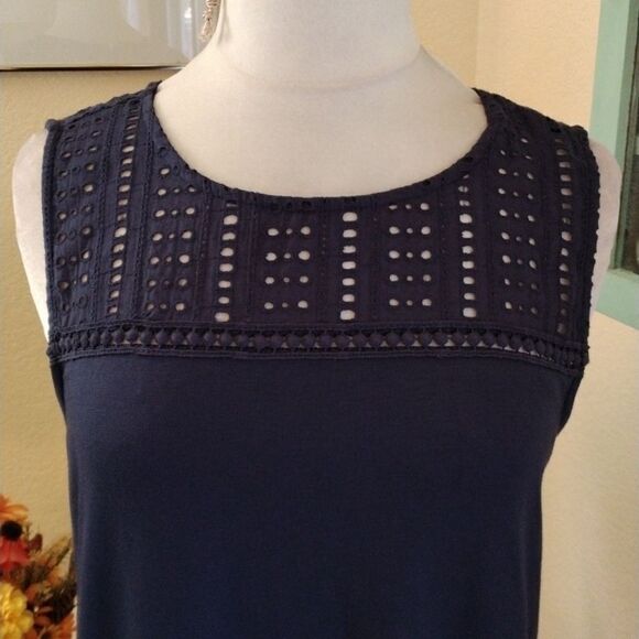 Market & Spruce Knit Shift Dress - Picture 2 of 9